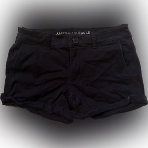 American Eagle Black MIDI shorts